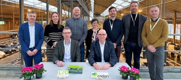 Groepsfoto van medewerkers aan de samenwerking tussen Crelan en ILVO